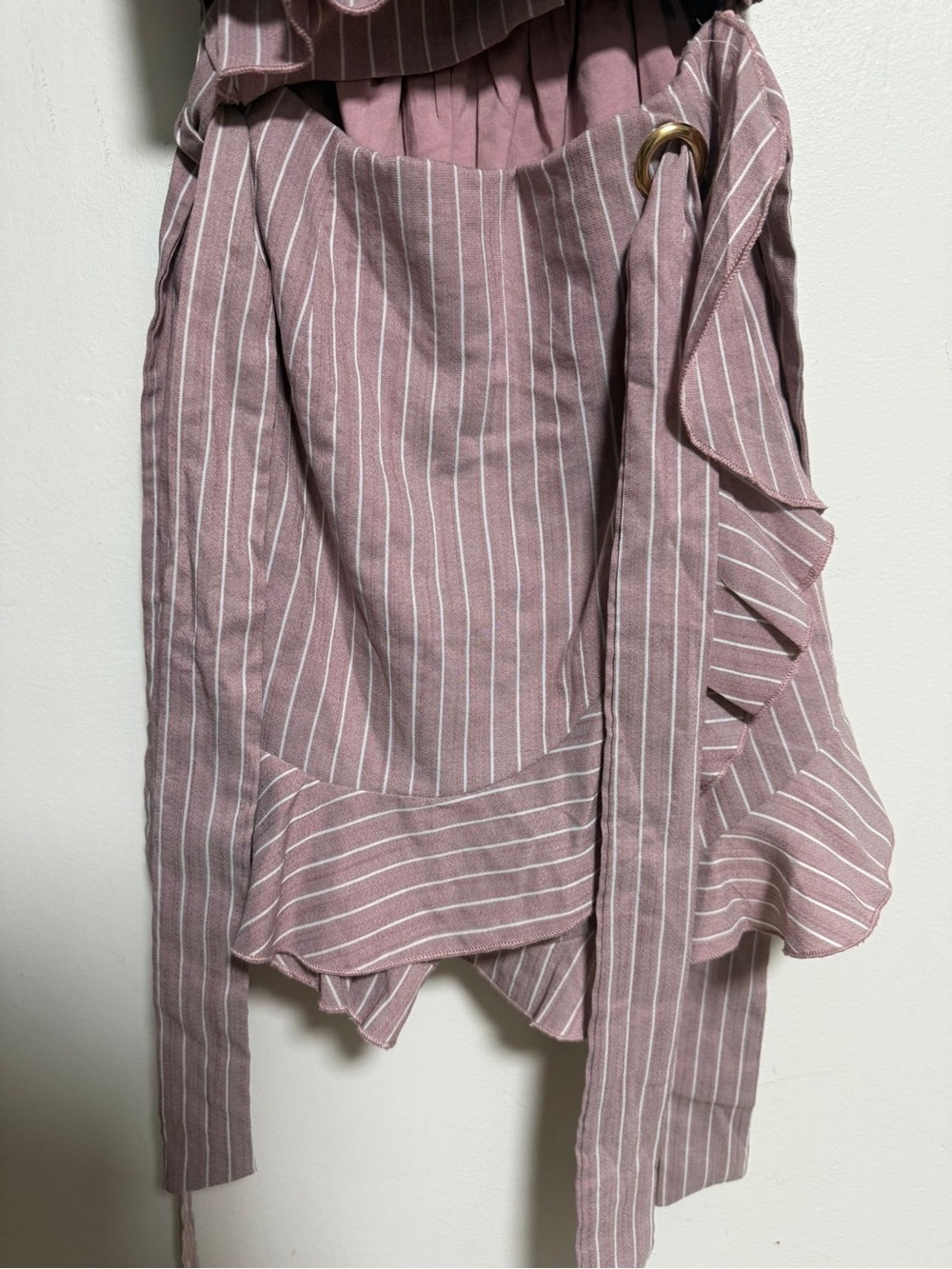 Superdown Pink Striped Ruffle Wrap Romper XS - Picture 6 of 8